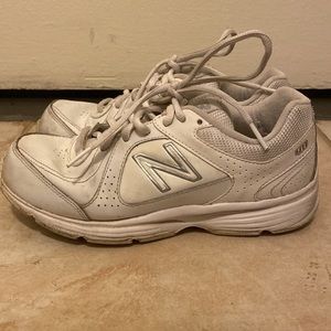 New Balance 411 Walking Shoes Women's Size 6 White